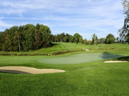 Golfen in Südtirol auf der Sonnenseite der Alpen Golfen in Südtirol auf der Sonnenseite der Alpen