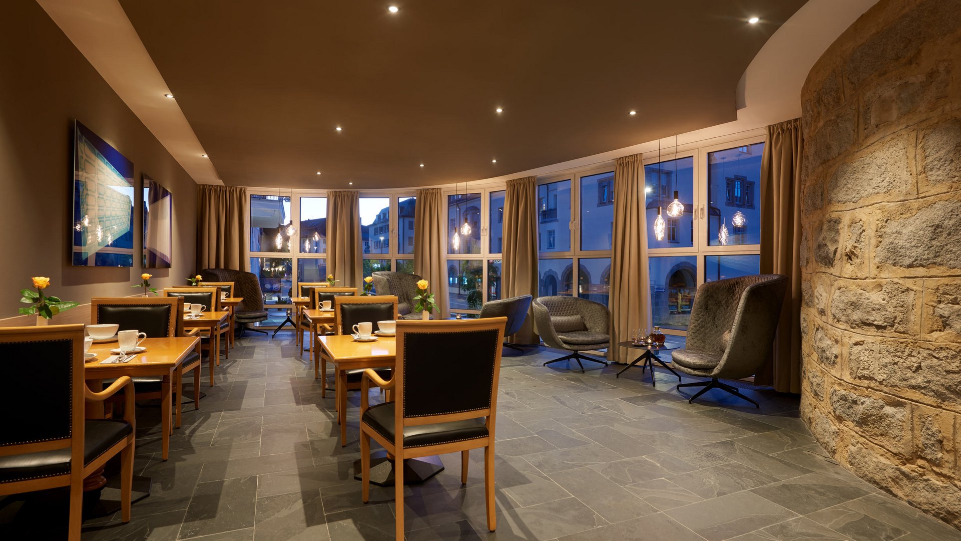 Frühstück im Hotel (Bruneck, Südtirol) Frühstück im Hotel (Bruneck, Südtirol)