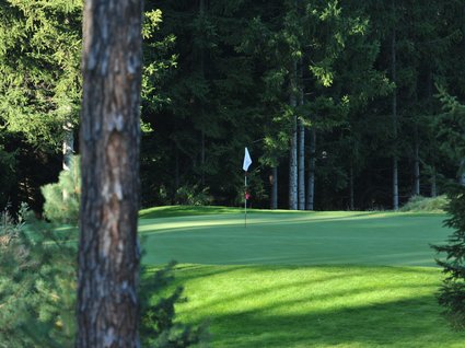 Golfen in Südtirol auf der Sonnenseite der Alpen Golfen in Südtirol auf der Sonnenseite der Alpen