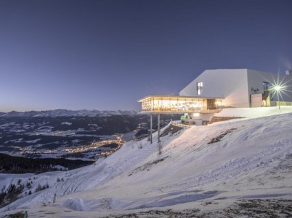 Bruneck: Wandern, Skifahren, Shoppen und mehr Bruneck: Wandern, Skifahren, Shoppen und mehr